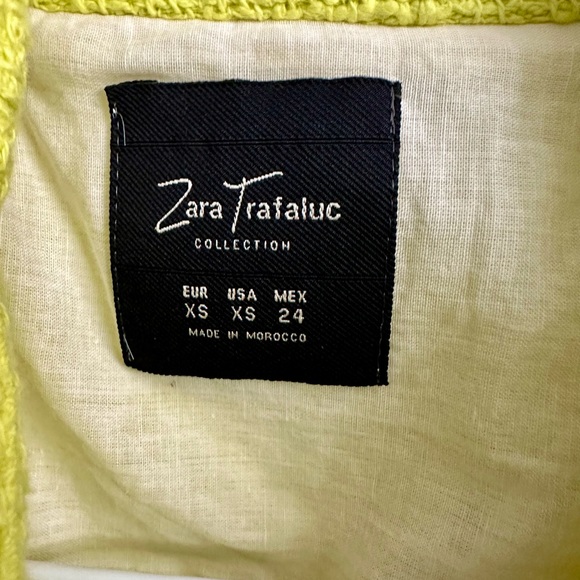 Zara XS jacket. Excellent condition. Petite fit. Neon yellow! Gorgeous. - Picture 3 of 4